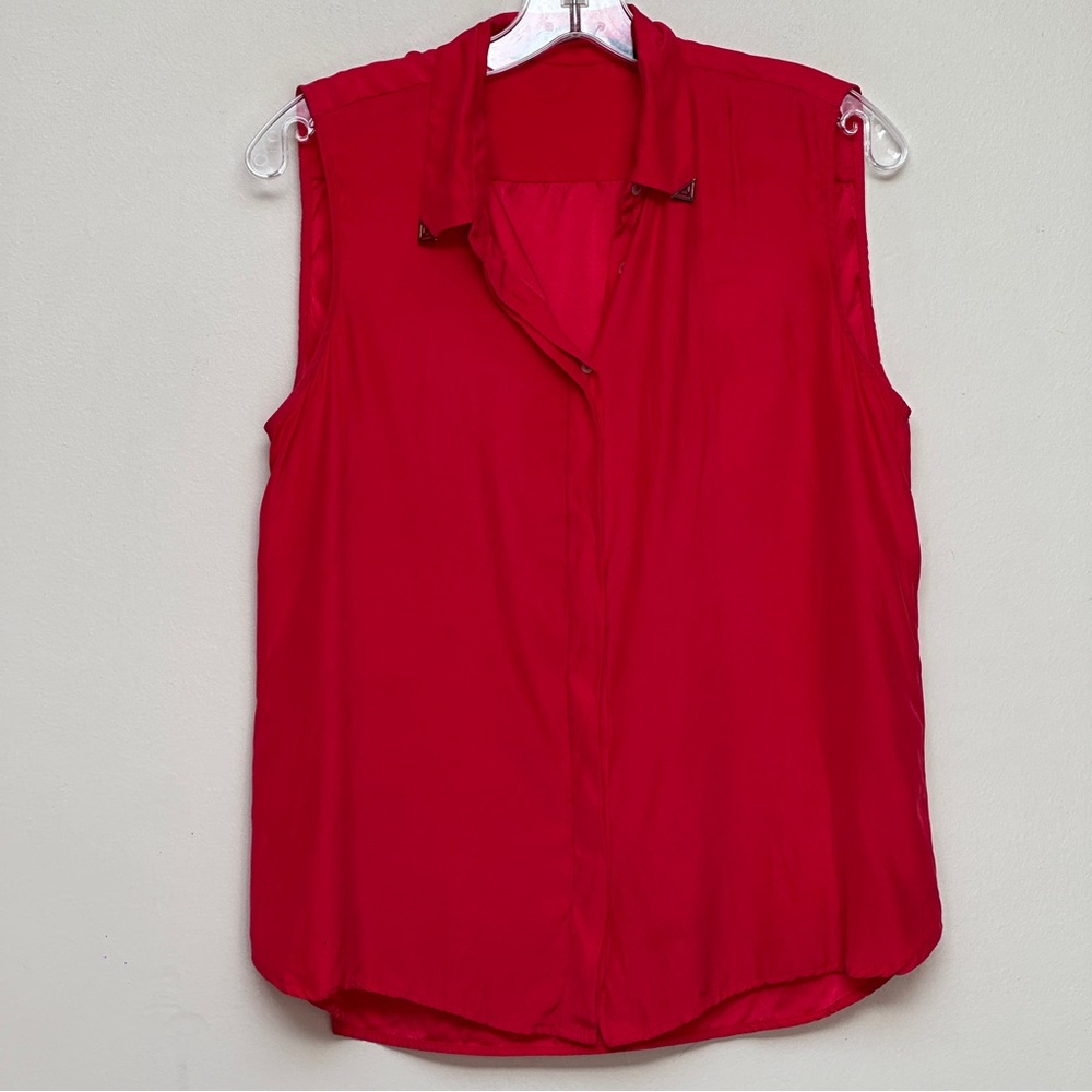 Zara Woman Red Sleeveless Button Down Blouse with Collar Detail Size Medium